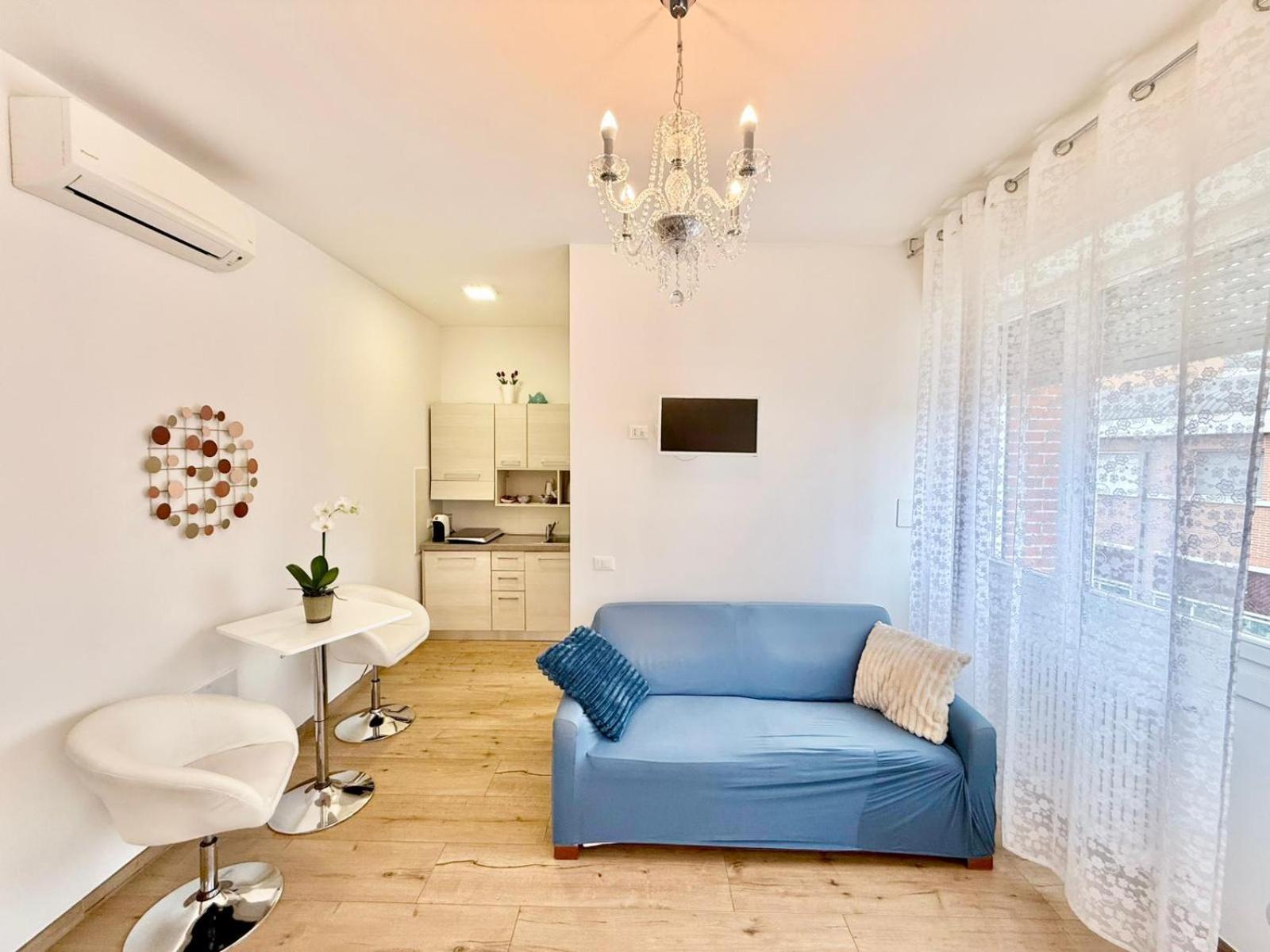 Travel Fiera Apartment Болоня Екстериор снимка